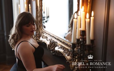Moody, candlelit plus size boudoir photography with E: Part One
